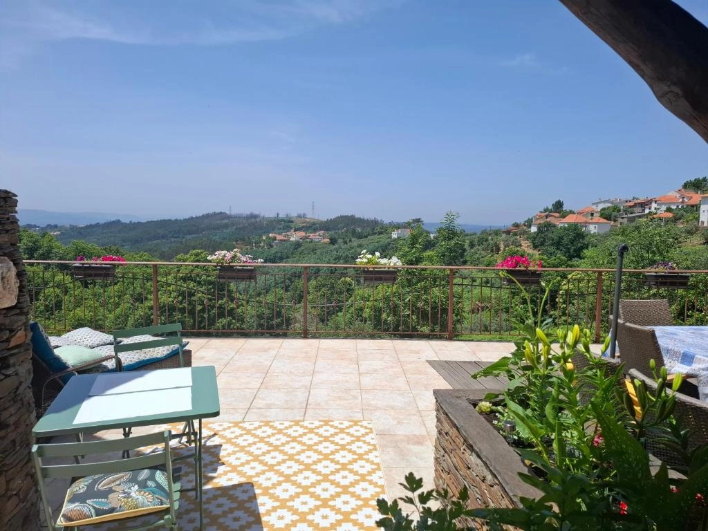 Terrace with mountain view at Campus Natura